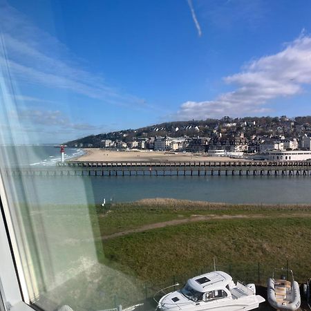 Mon Balcon Face A La Mer - Les Marinas 도빌 외부 사진